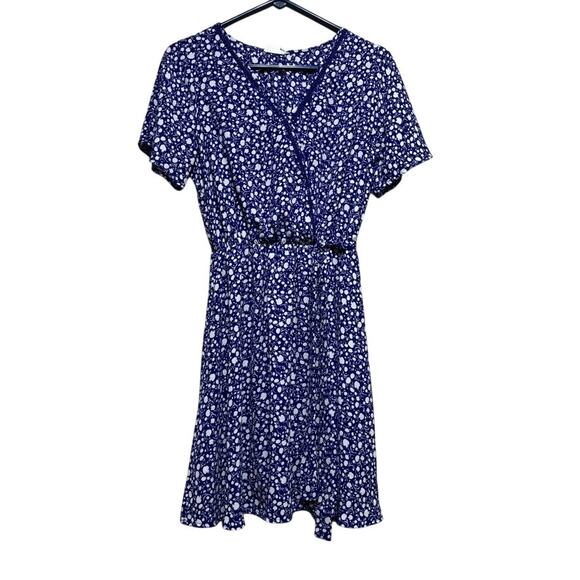 Sienna Sky Dresses & Skirts - Sienna Sky Blue White Floral Wrap Mini Dress Medium Short Sleeve Button Waist